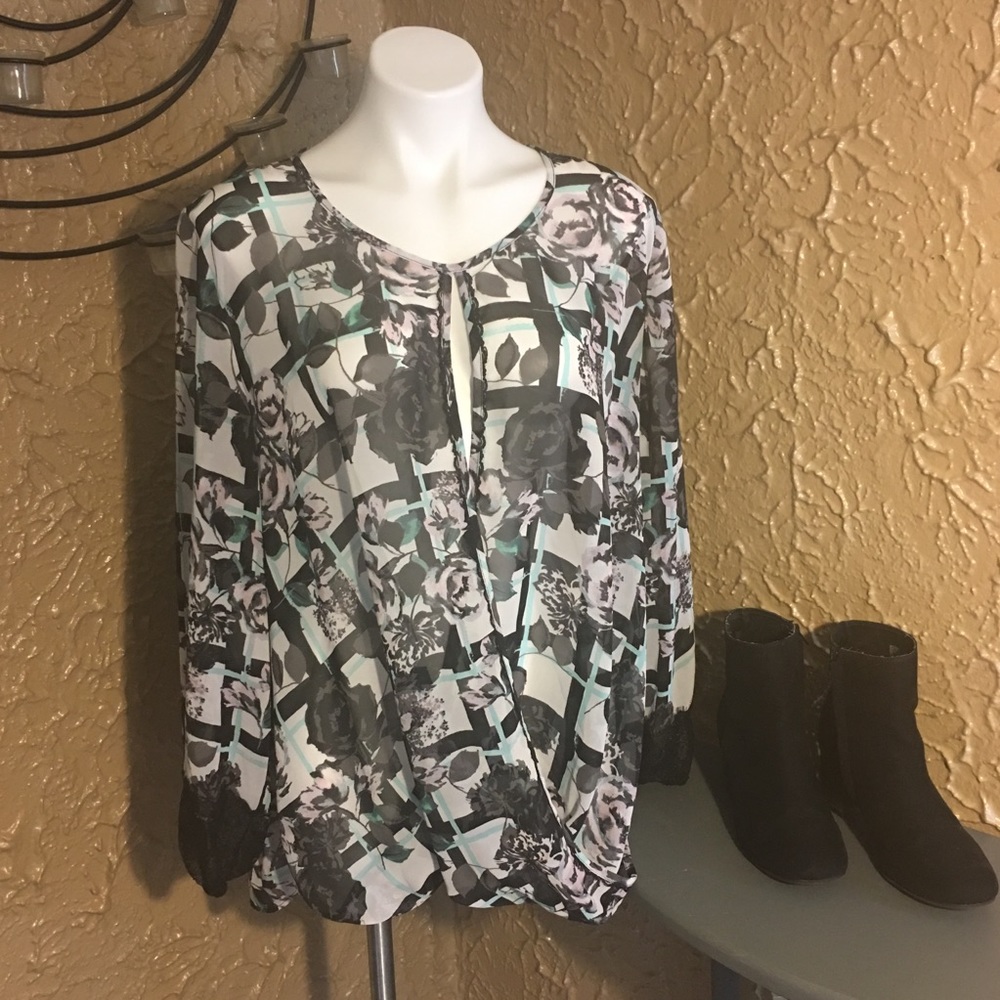 C6-Democracy sheer/lace top